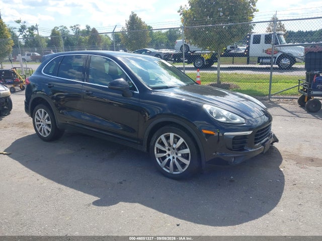 2016 PORSCHE CAYENNE 