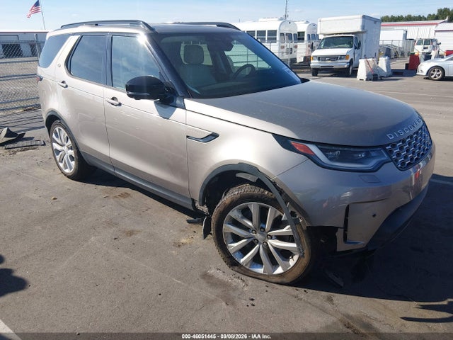2024 Land Rover Discovery P300 S