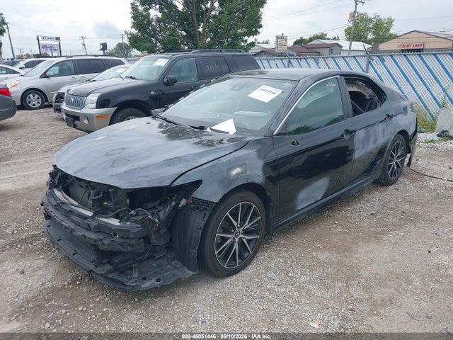 2022 TOYOTA CAMRY SE 2
