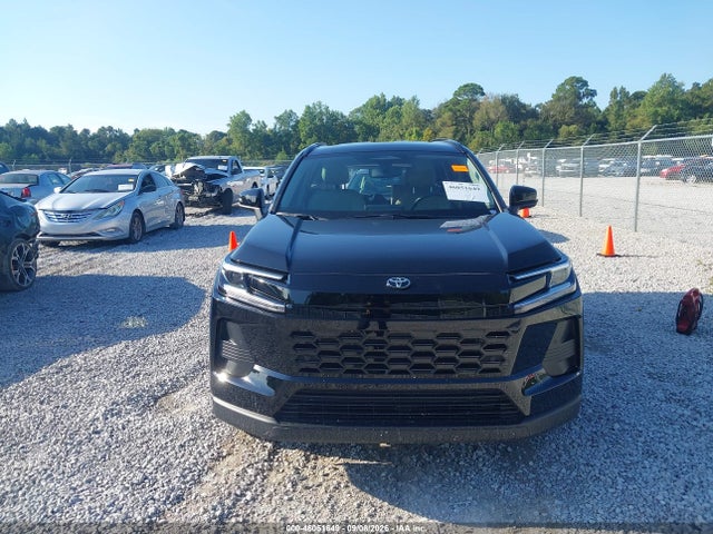 2026 TOYOTA RAV4 XLE PREMIUM 11