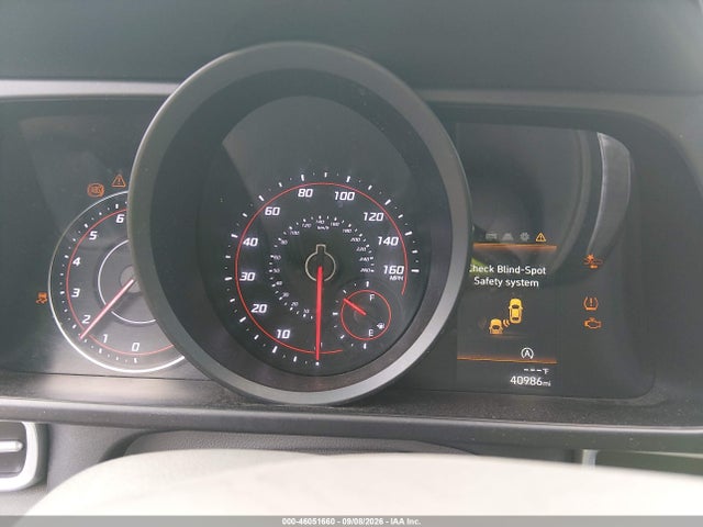2023 HYUNDAI ELANTRA SE 7