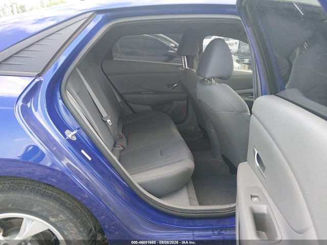 2023 HYUNDAI ELANTRA SE 8