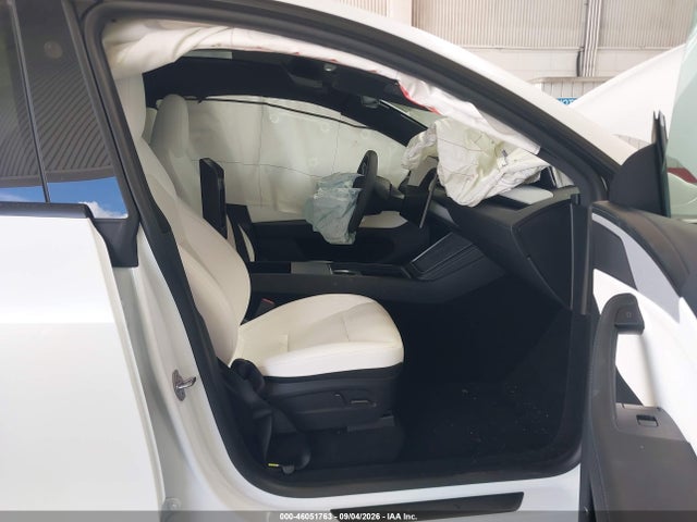 2026 TESLA MODEL Y PREMIUM REAR-WHEEL DRIVE/REAR-WHEEL DRIVE 5