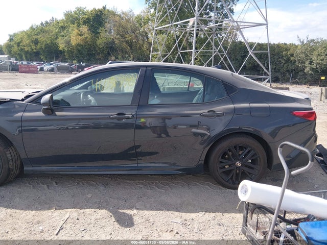 2026 TOYOTA CAMRY SE 13