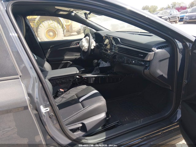 2026 TOYOTA CAMRY SE 5