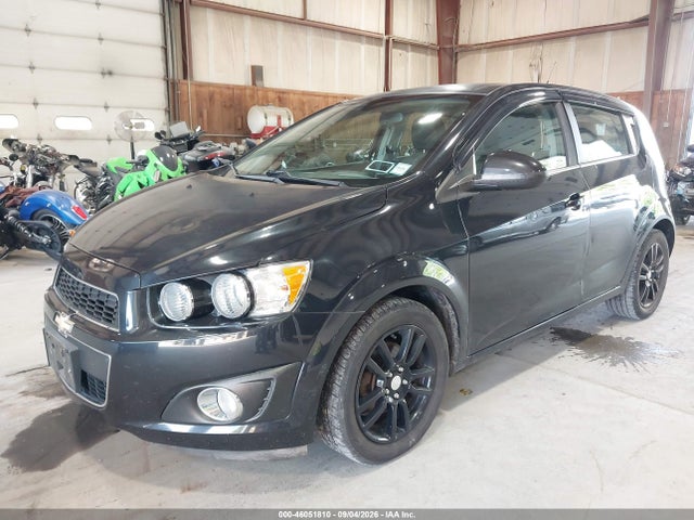 2013 Chevrolet SONIC LT AUTO 照片 2