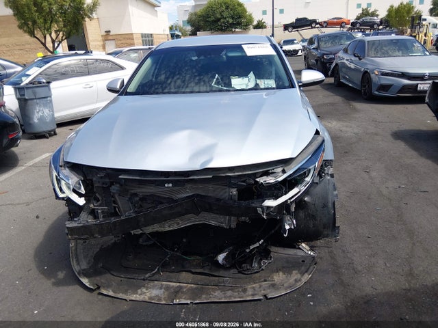 2020 KIA OPTIMA LX 12