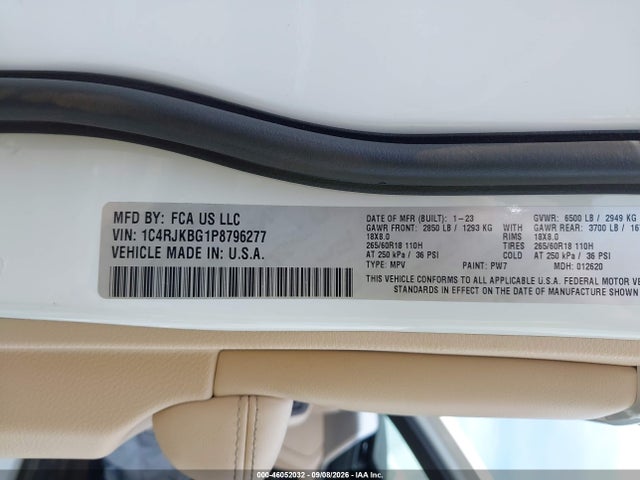 2023 JEEP GRAND CHEROKEE L LIMITED 4X4 9