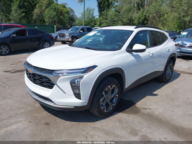 2026 CHEVROLET TRAX FWD LT 2