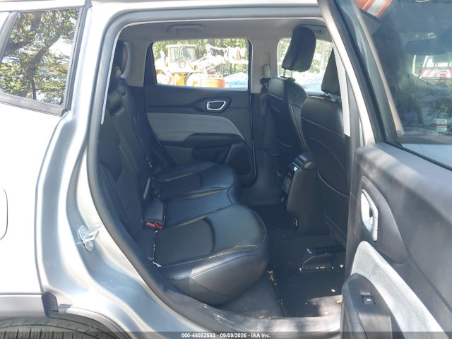 2022 JEEP COMPASS LATITUDE FWD 8