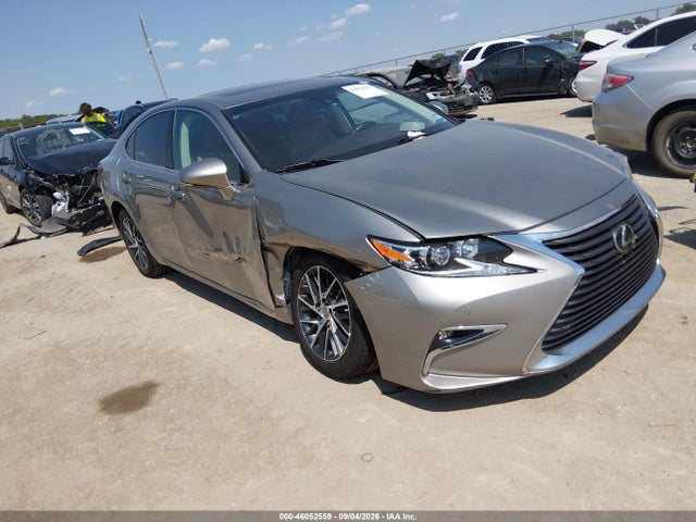 2017 LEXUS ES 