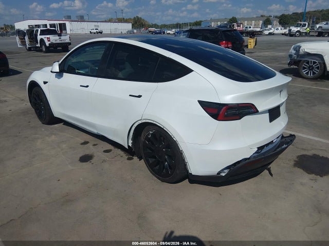2023 TESLA MODEL Y AWD/LONG RANGE DUAL MOTOR ALL-WHEEL DRIVE 3