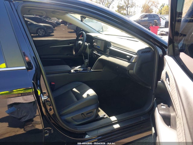 2026 TOYOTA CAMRY XLE 5