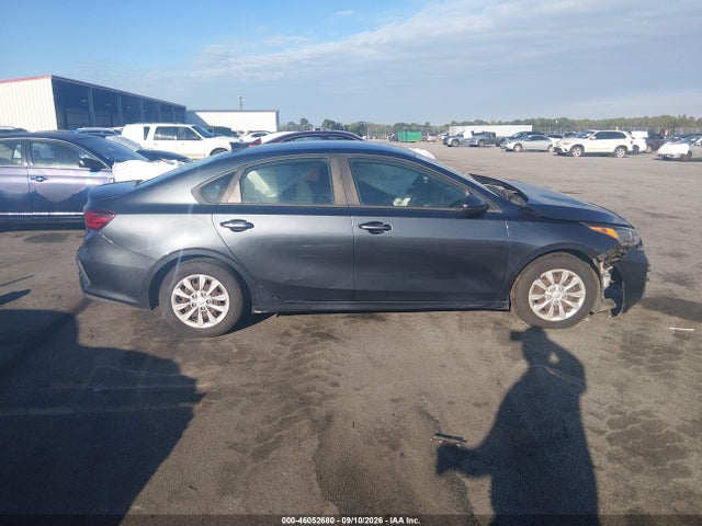 2019 KIA FORTE FE 12