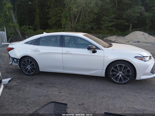 2022 TOYOTA AVALON TOURING 14