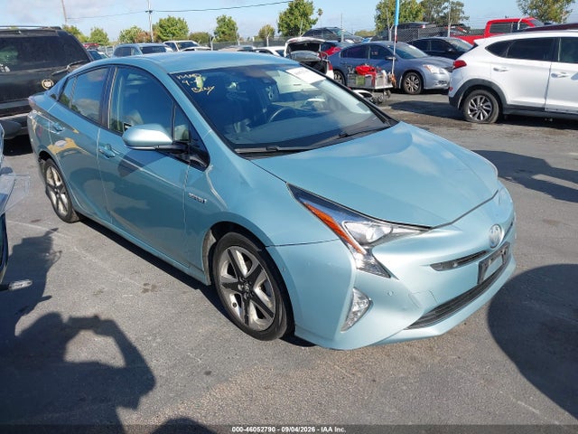 2017 TOYOTA PRIUS THREE TOURING