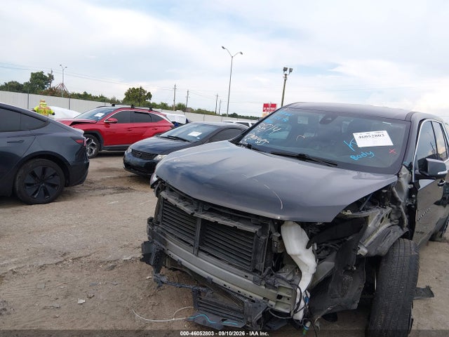2023 CHEVROLET TRAVERSE FWD LS 2