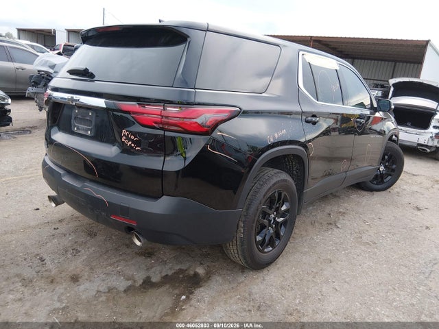 2023 CHEVROLET TRAVERSE FWD LS 4