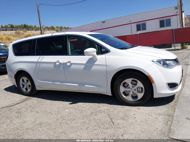 2018 CHRYSLER PACIFICA HYBRID TOURING PLUS 16