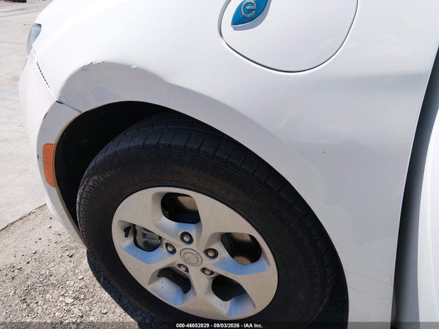 2018 CHRYSLER PACIFICA HYBRID TOURING PLUS 14
