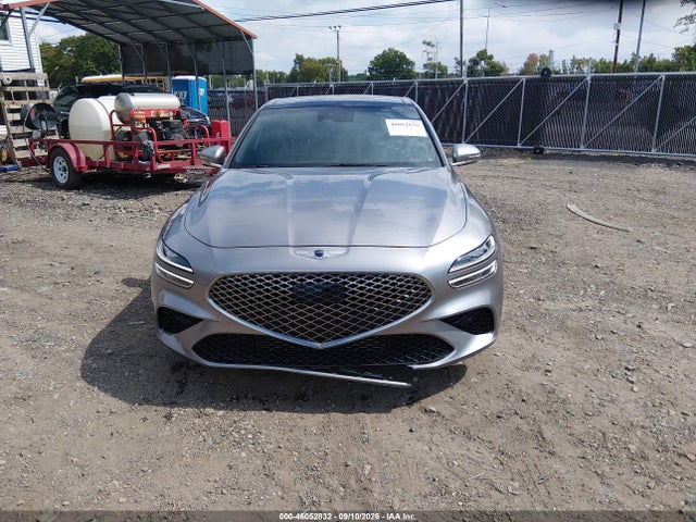 2022 GENESIS G70 2.0T AWD 12