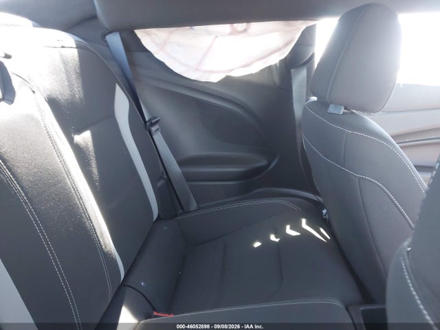 2017 CHEVROLET CAMARO 1LT 8