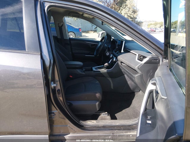 2023 TOYOTA RAV4 LE 5