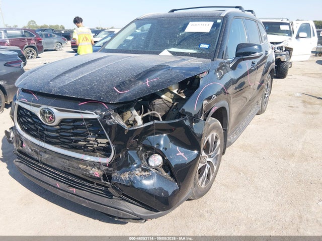 2022 TOYOTA HIGHLANDER XLE 6