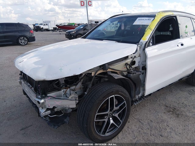 2019 MERCEDES-BENZ GLC 300 4MATIC 6