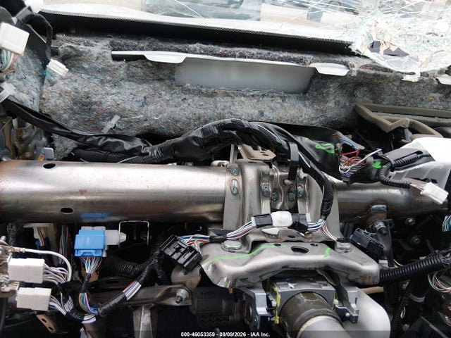 2019 TOYOTA AVALON LIMITED 16