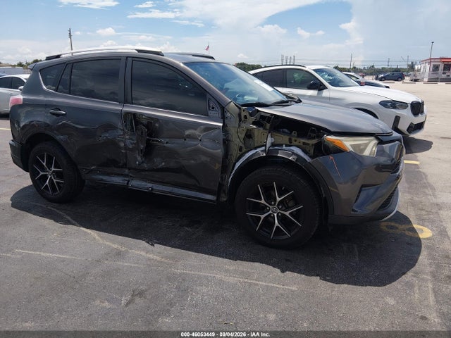 2016 TOYOTA RAV4 SE