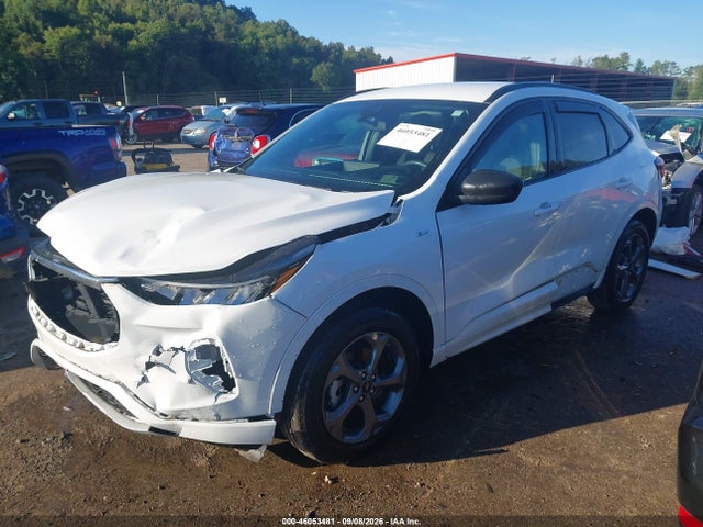 2023 FORD ESCAPE ST-LINE 2