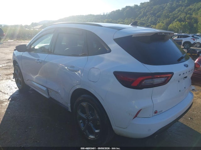 2023 FORD ESCAPE ST-LINE 3