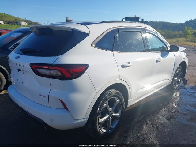 2023 FORD ESCAPE ST-LINE 4