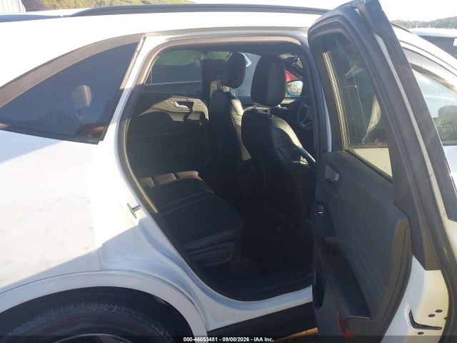 2023 FORD ESCAPE ST-LINE 8