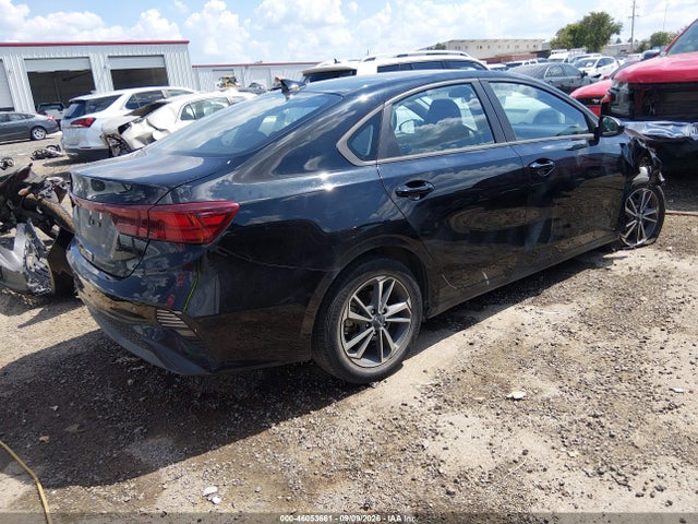 2023 KIA FORTE LXS 4