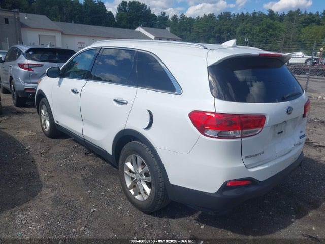 2017 KIA SORENTO 2.4L LX 3