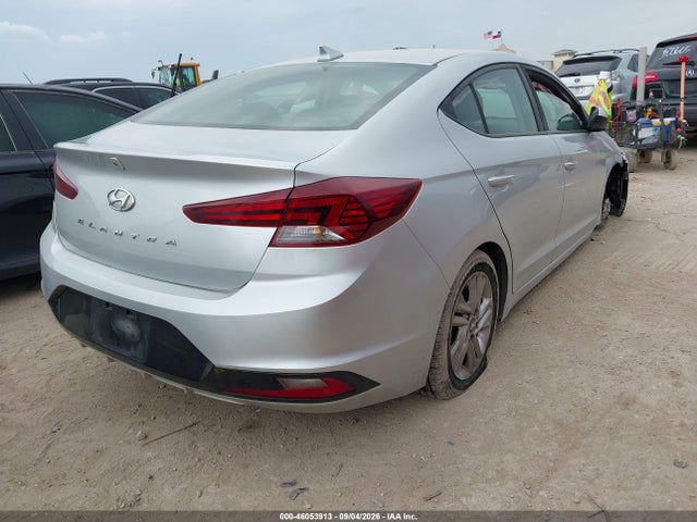 2019 HYUNDAI ELANTRA SEL 4