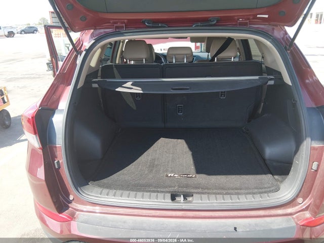2017 HYUNDAI TUCSON SE PLUS 17