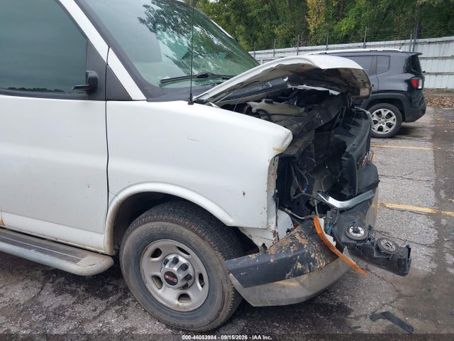 2017 GMC SAVANA 2500 WORK VAN 18