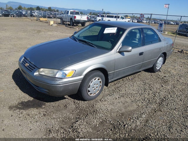 1997 Toyota CAMRY LE — фото 2