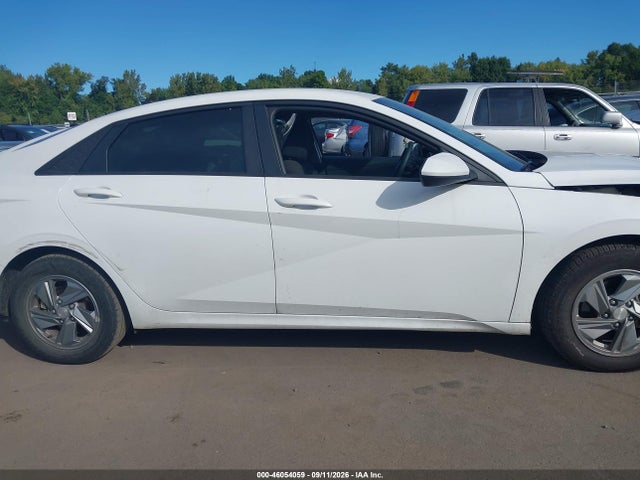 2024 HYUNDAI ELANTRA SE 13