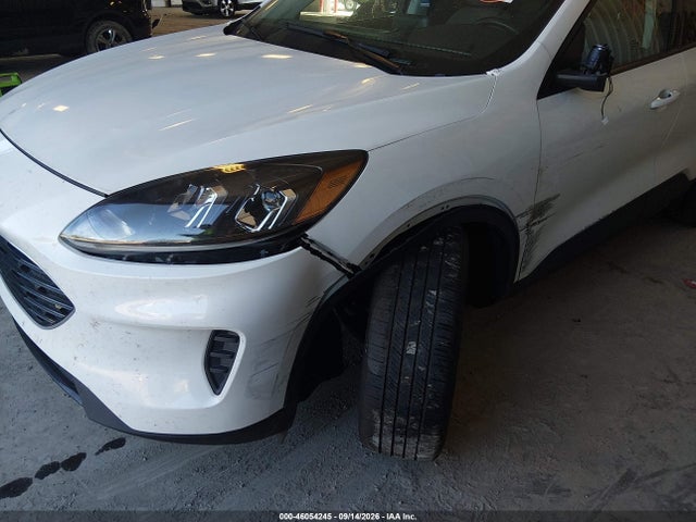2021 FORD ESCAPE SE 6