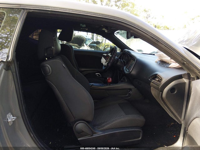 2017 DODGE CHALLENGER SXT 5