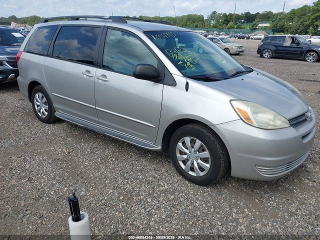 2004 TOYOTA SIENNA LE
