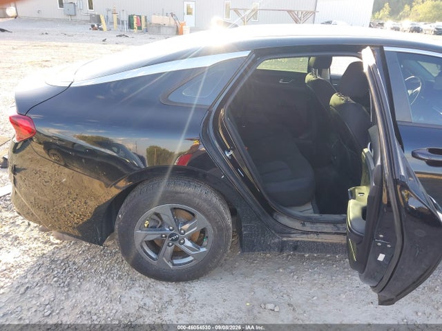 2023 KIA K5 LXS 8
