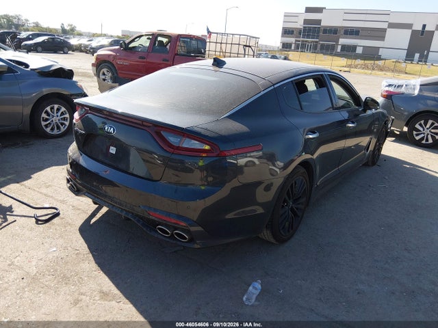 2019 KIA STINGER 4