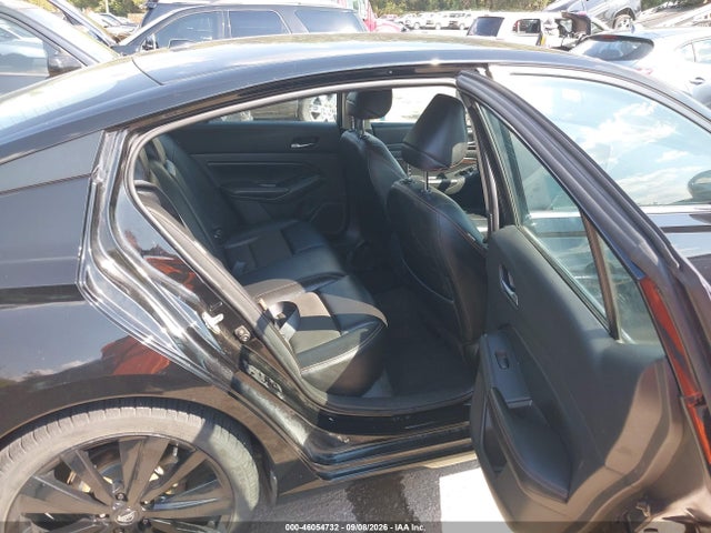 2022 NISSAN ALTIMA SR FWD 8