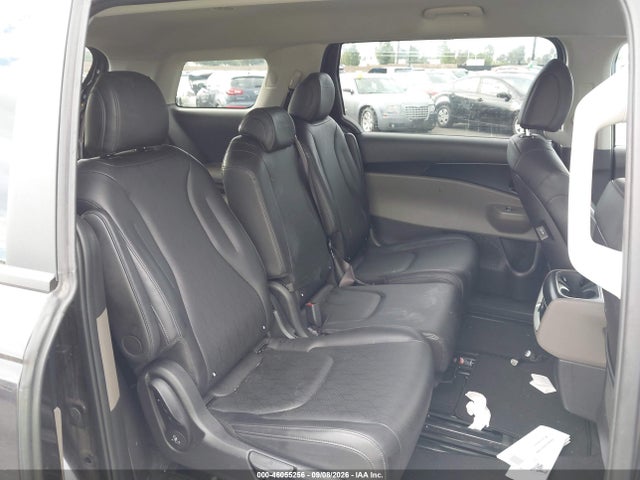 2026 KIA CARNIVAL MPV LXS 8