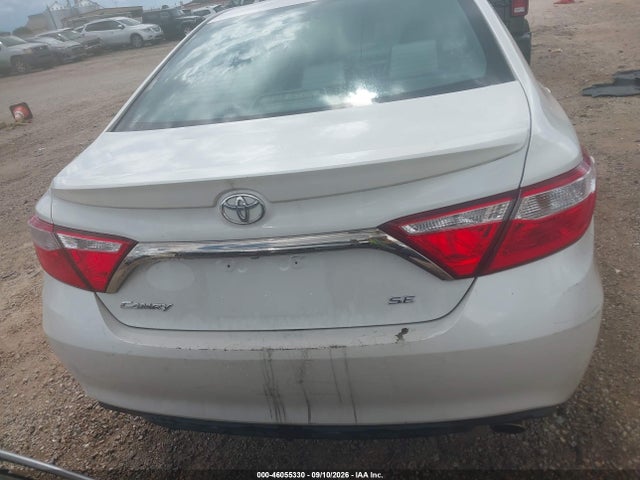 2017 TOYOTA CAMRY SE 16